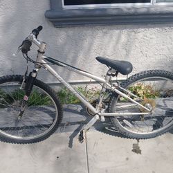 Boy's 26" Specialized Hardrock Se Bike 