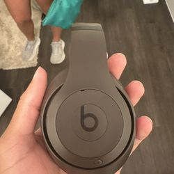 Beats Studio Pro