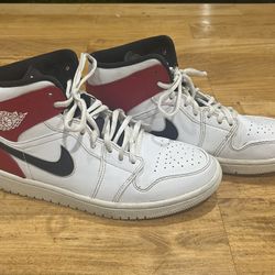 Jordan 1 Mid White/Black/Gym Red Size 7.5 US 554724-116