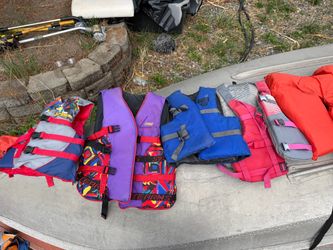 Free used lifejackets