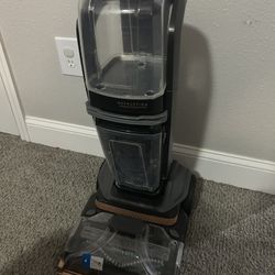 Like New Bissell Carpet Cleaner
