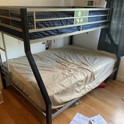 Bunk bed Twin Over Full