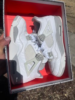 Jordan 4s