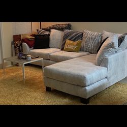 Sectional With Coffee Table 