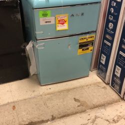 Galanz Mini Fridge