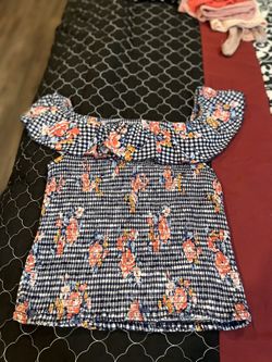 Women Tops Medium