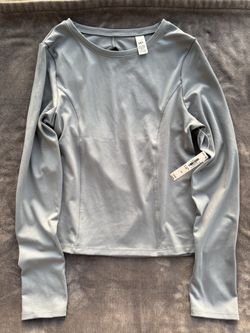 Women’s Victoria’s Secret VSX Essential Long-Sleeve Cut-Out Top
