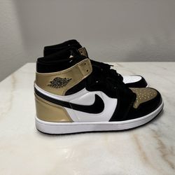 Nike Air Jordan 1 Retro High OG NRG