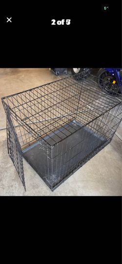 Dog crate 22X36X24 $35 Gilbert and Ray rd. Check all pics and offers.