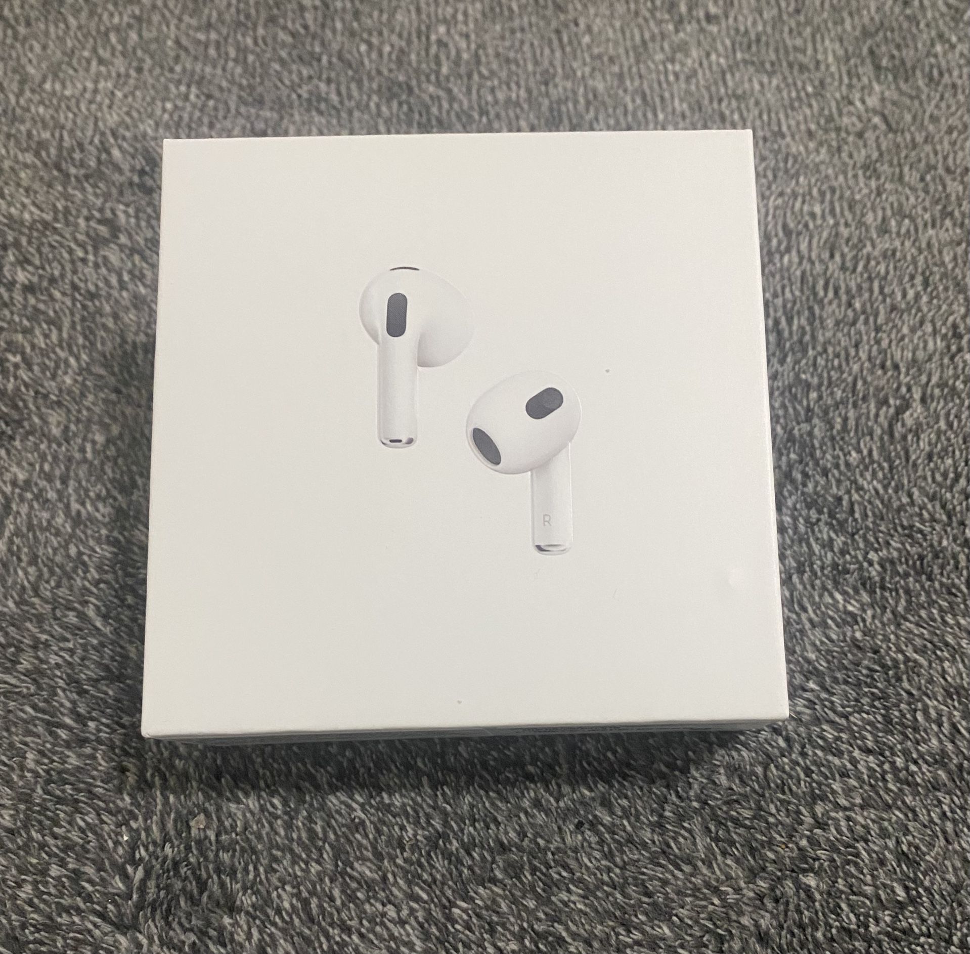 Apple AirPods (3rd Generation) Earbuds w/ Lightning Charging Case
