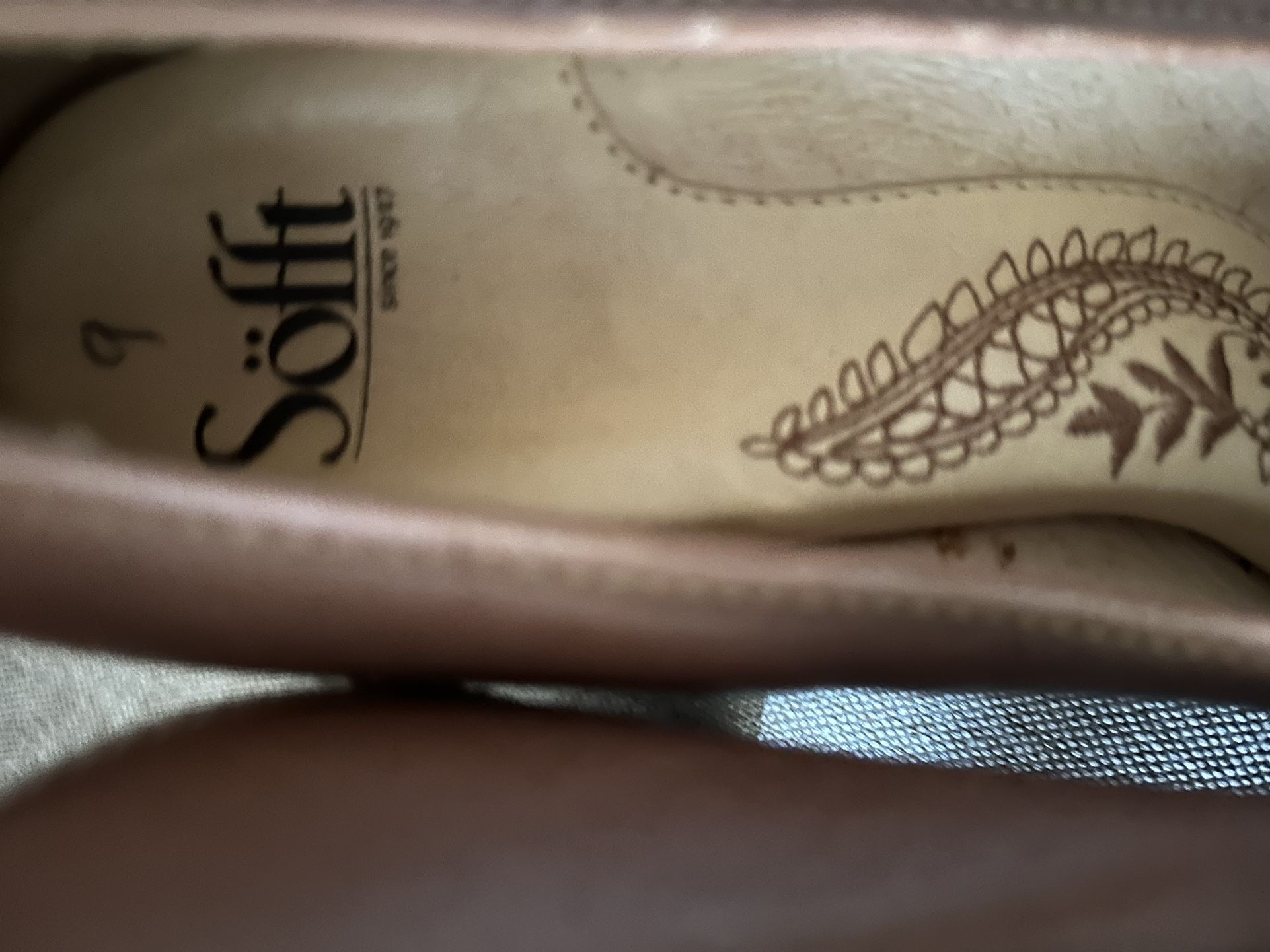 SOFFT New Size 9W Tan Leather Shoes