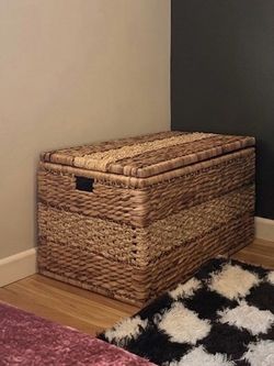 Large Woven Seagrass Storage Trunk with Lid
