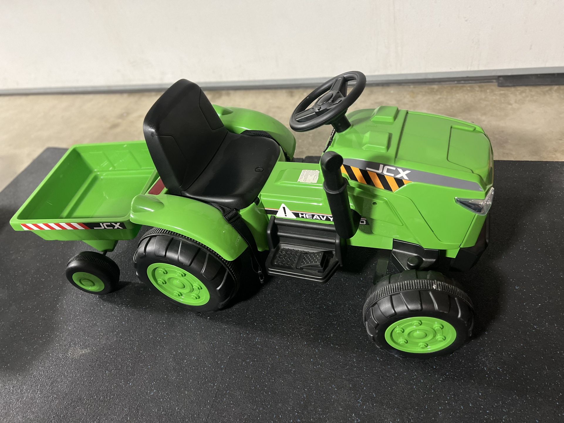 Kids Electric Tractor Vehicle With Remote Control