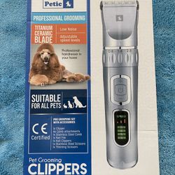 Pet Grooming Set W/Nail Clippers and Stainless Steel Scissors plus more. NEW