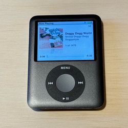 iPod Nano 3rdGen Model:A1236 8GB Blk Tested Good w/Char-1470-songs Read Info Blw
