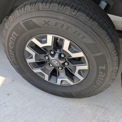 Laurenn X Fit HT 265/70r16