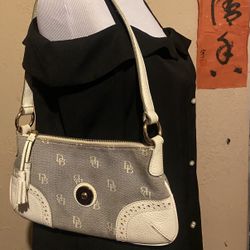 Dooney & Bourke Purse