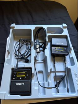 Sony UWP-D21 Wireless Microphone