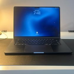 15 Inch MacBook Air M4 Midnight 