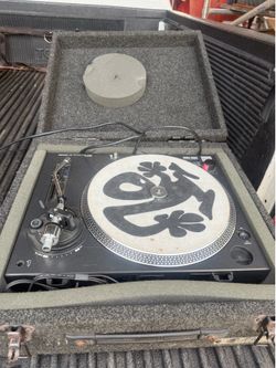 QUARTZ DIRECT DRIVE TURNTABLE DJ-2500SQ