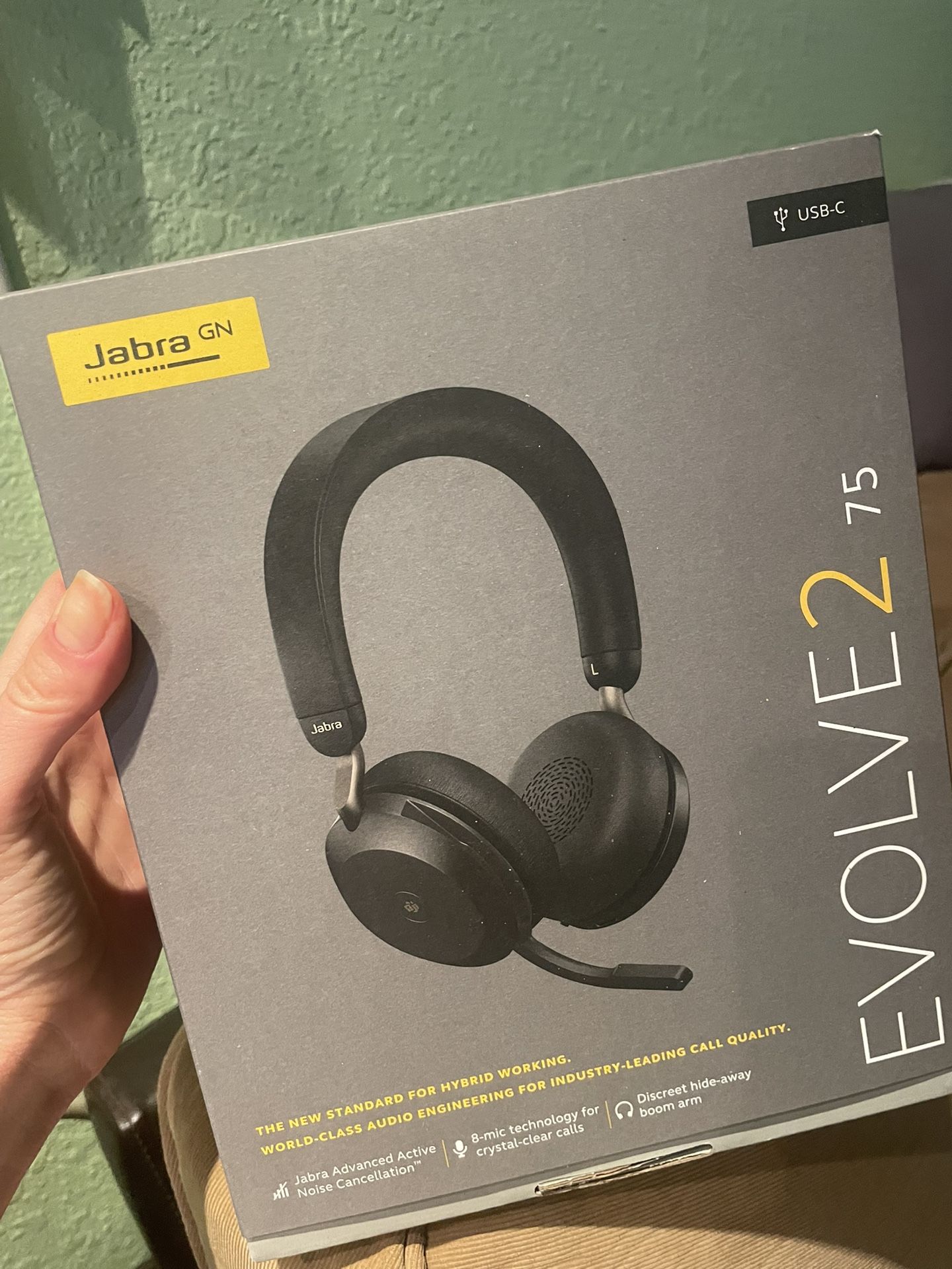 Jabra Evolve2 75 Headset With Noise Cancellation - New