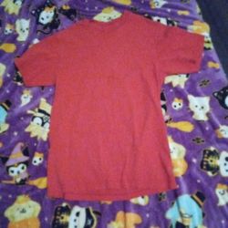 T-shirts Red Brand Shaka Wear Size M 