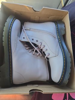 Dr Martin boots