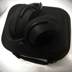 Sennheiser PXC 550-II wireless headphones
