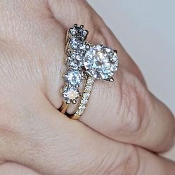 3.50  Natural diamonds and real lab grown center diamond