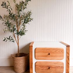 Fully Refinished One nightstand/ Side Table/ Bedside Table by Stanley! 🌿 Delivery is Available! 