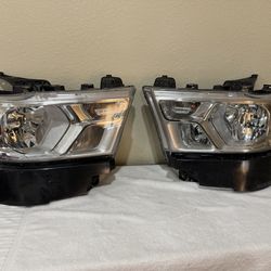 2019-2024 Dodge Ram 1500 Headlights