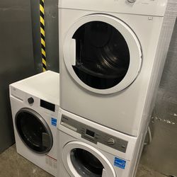 24” BLOMBERG WASHER AND DRYER SET COMPACT ELECTRIC WARRANTY ATTACHMENTS WARRANTY 