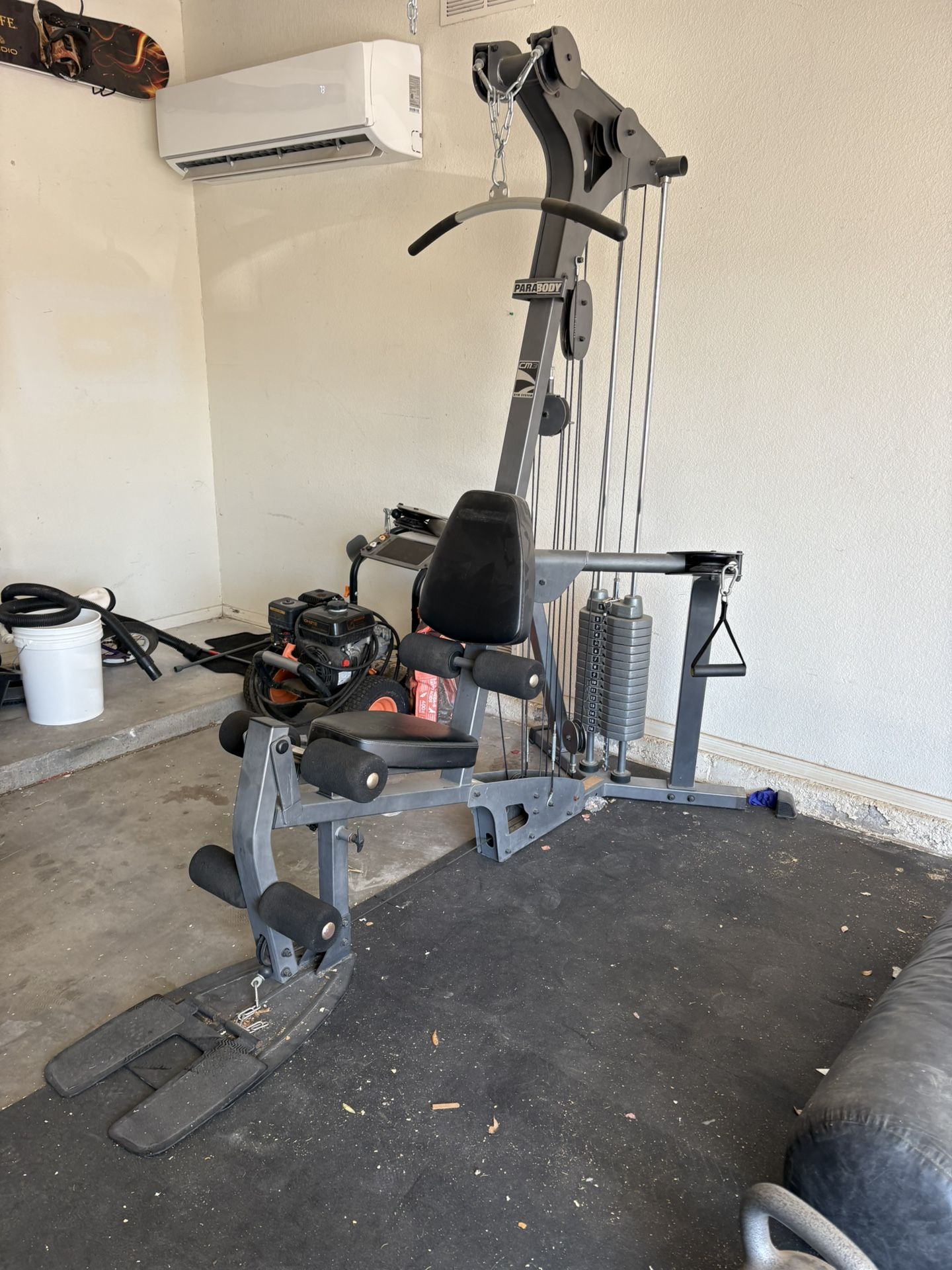 Lat Pull Down Matching, Leg Extension, And Seated Row