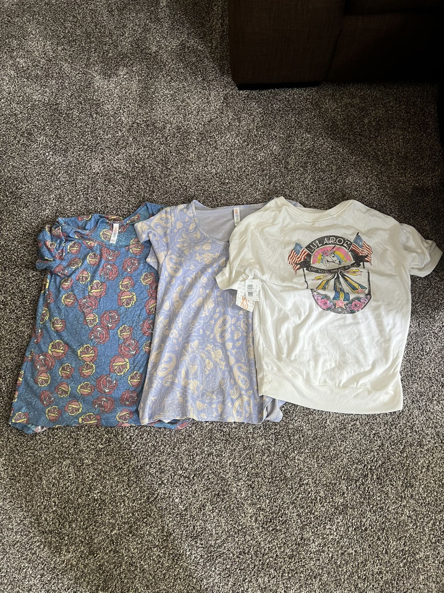 Women’s shirts - small