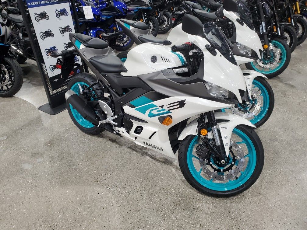 2024 Yamaha R3 ABS