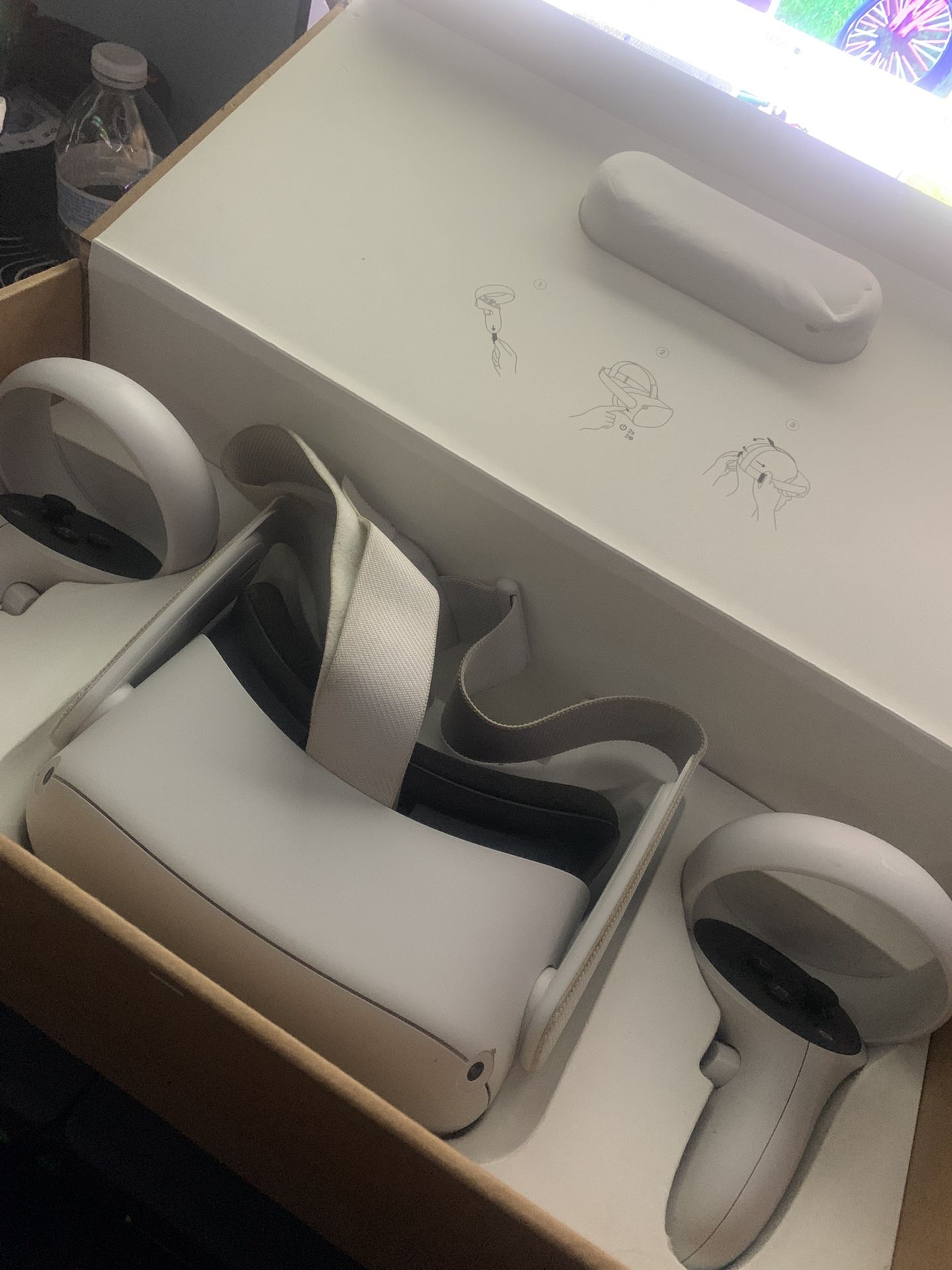 Oculus Quest 2 (256GB) Read Description 