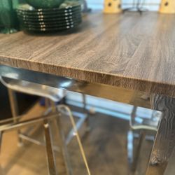 Small Breakfast Table W/3 Chairs