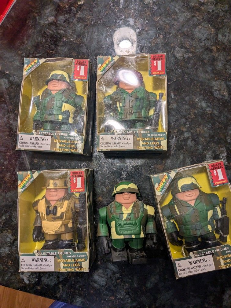 Quepy World Peace Keepers. Collectable Figures