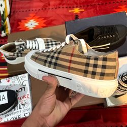 Burberry Shoes