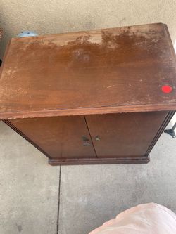 Storage armoire