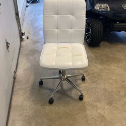 Desk chair