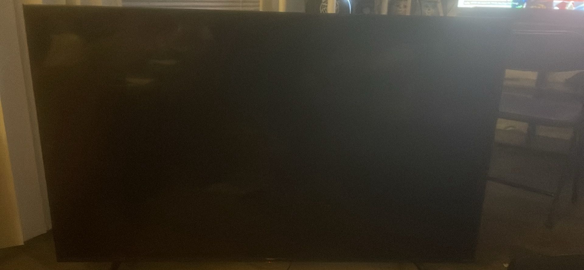 Hisense 65’ Roku tv