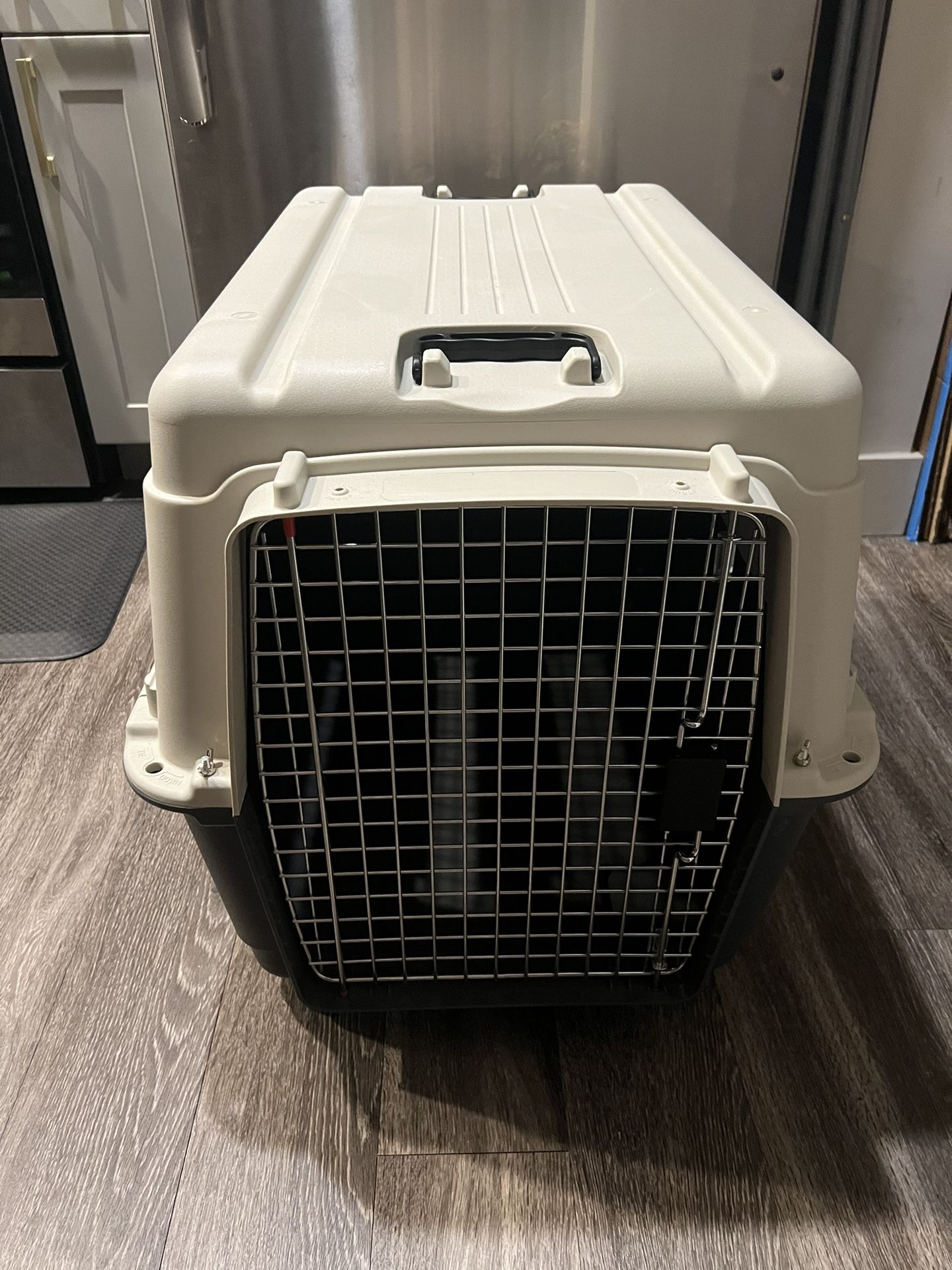 Like New! Large Dog Kennel w/ Removable Wheels - Airline Approved!