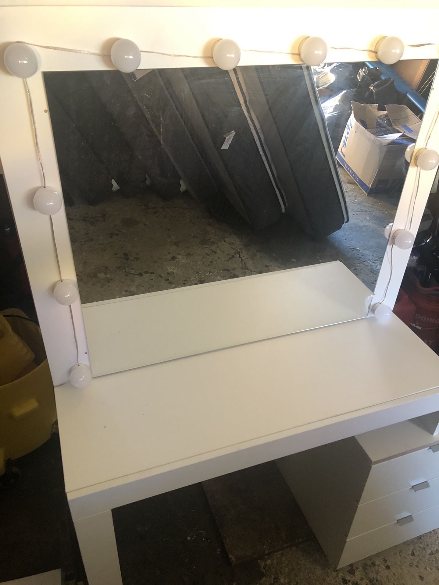 Make Up Vanity