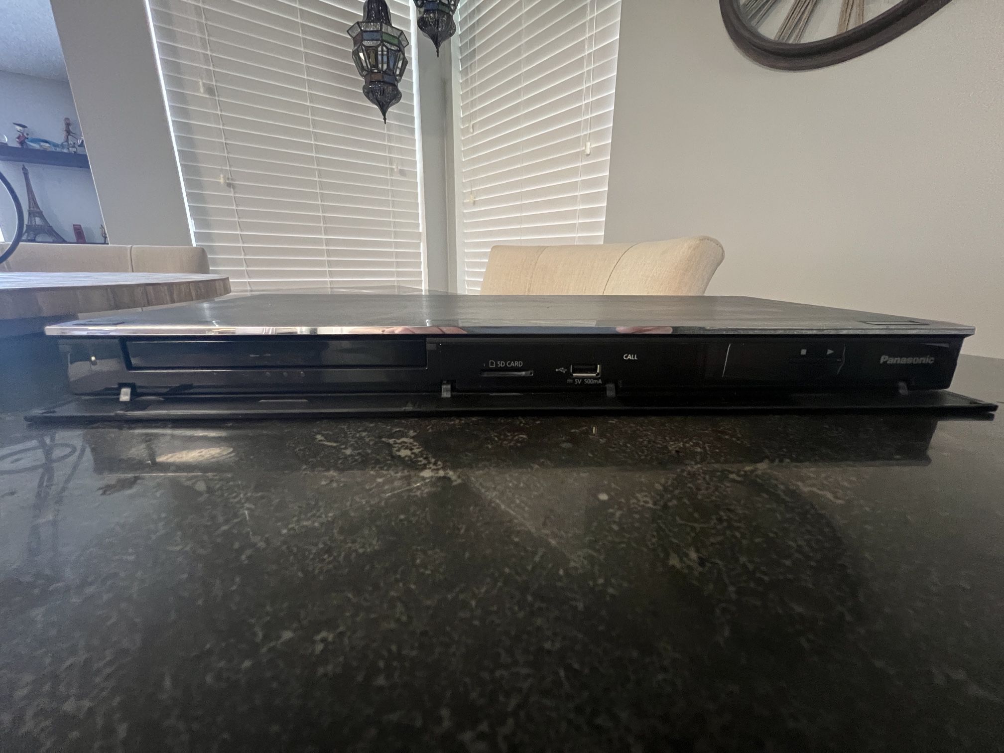 Panasonic 3D Blu-Ray Disc Player W/ HDMI Cable And Original Remote Control  # DMP-BDT220