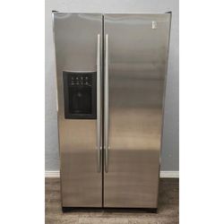 GE 22.6 Cu. Ft. Refrigerator PSC23SGPASS