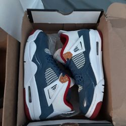 Air Jordan 4 “Messy Room”