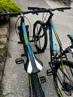 Set of Aggressor Pro GT Mountain Bike