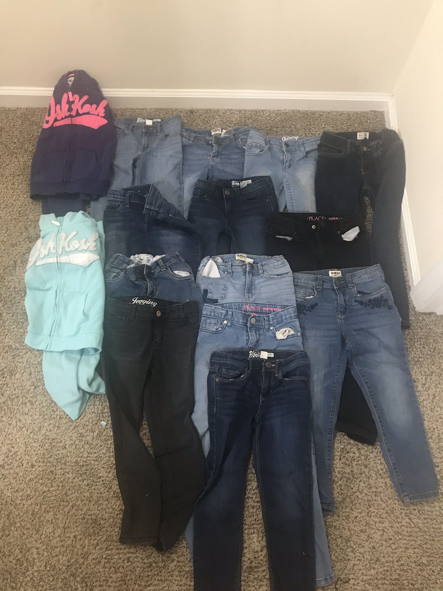 GIRLS JEANS SIZE 6, 4 beautiful floral and solid dress shirts, and two OSHKOSH sweatsuits!!! $65.00for all!!!