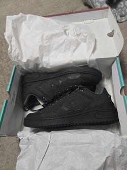 Converse Low-Top Sneakers size 10